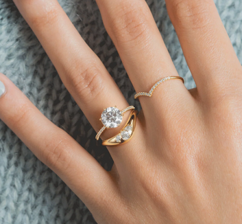 Amplify Band with Pear Diamonds