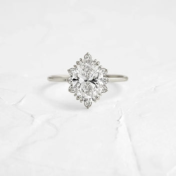 Threaded Ring with Halo, Oval Cut
