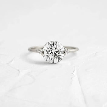 Lady's Slipper Ring, Round Cut