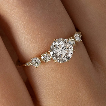 Coda Ring, Round Cut