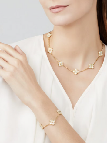 Avaidens Signature Motif Necklace